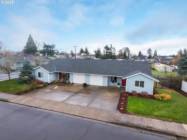 $564,000 | 402 East Washington Street, Carlton, OR 97111