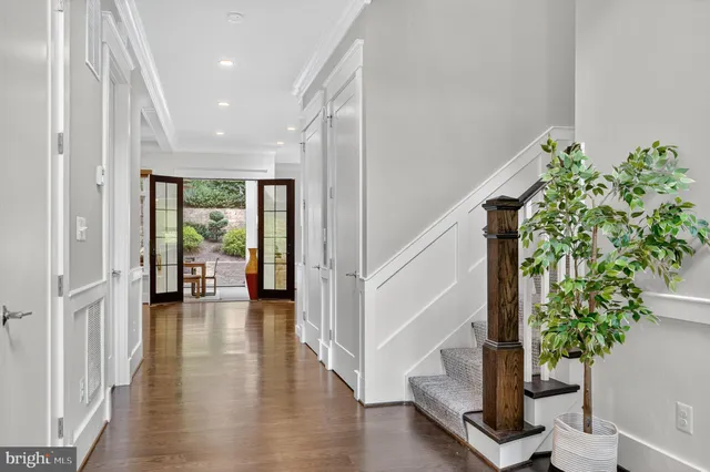 $2,479,000 | 3400 Military Road, Arlington, VA 22207