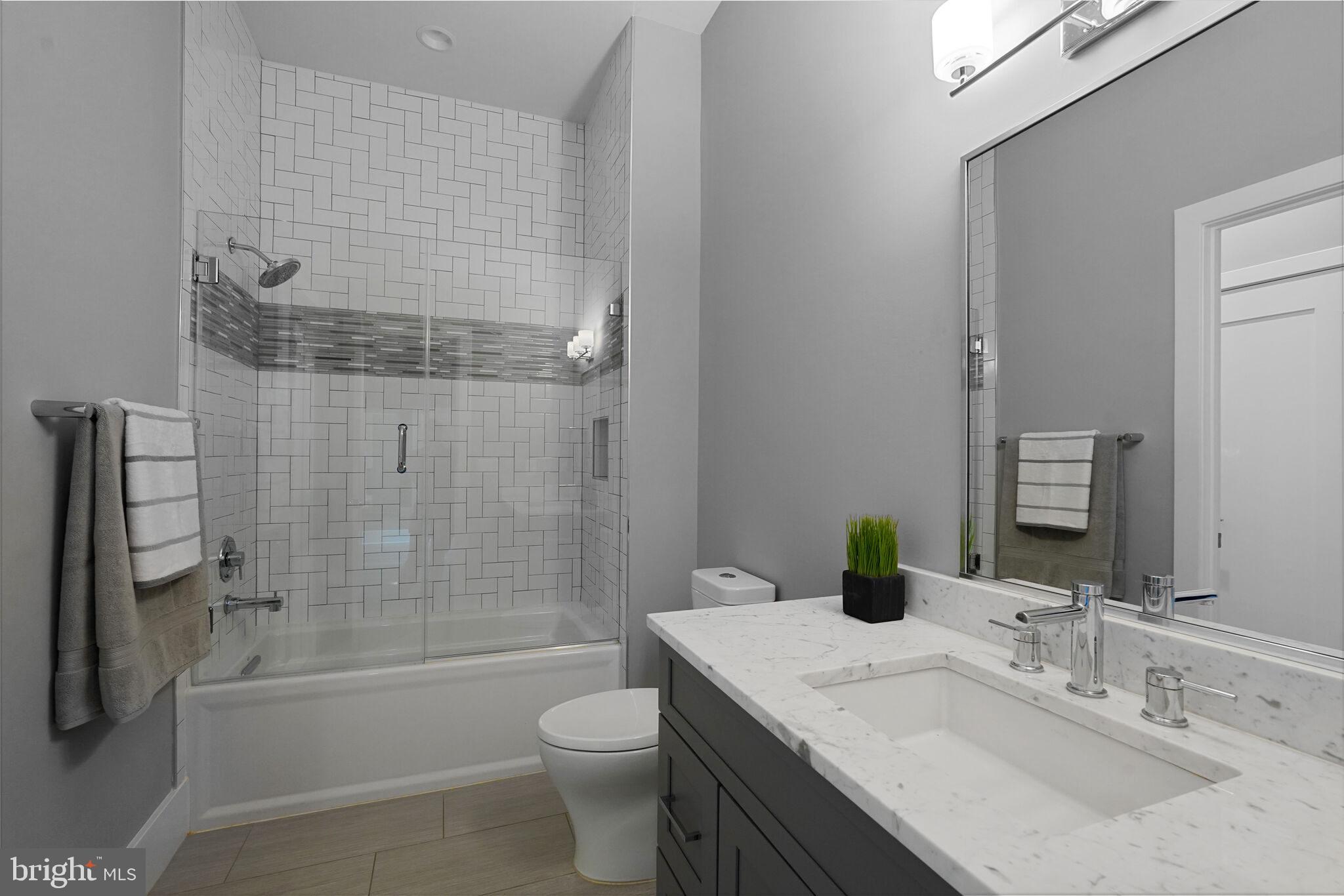 3400 Military Road Arlington, VA 22207 - Photo 54 of 81 Second Bedroom En Suite Bathroom