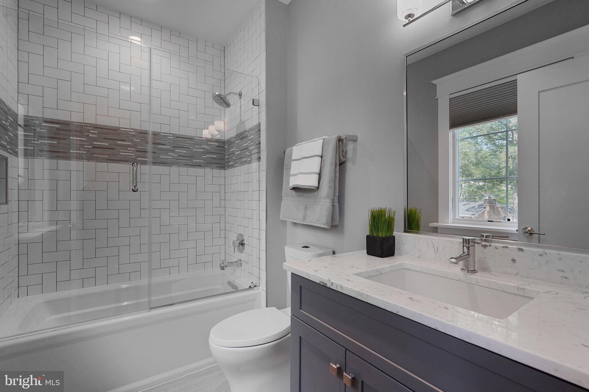 3400 Military Road Arlington, VA 22207 - Photo 57 of 81 Third Bedroom En Suite Bathroom