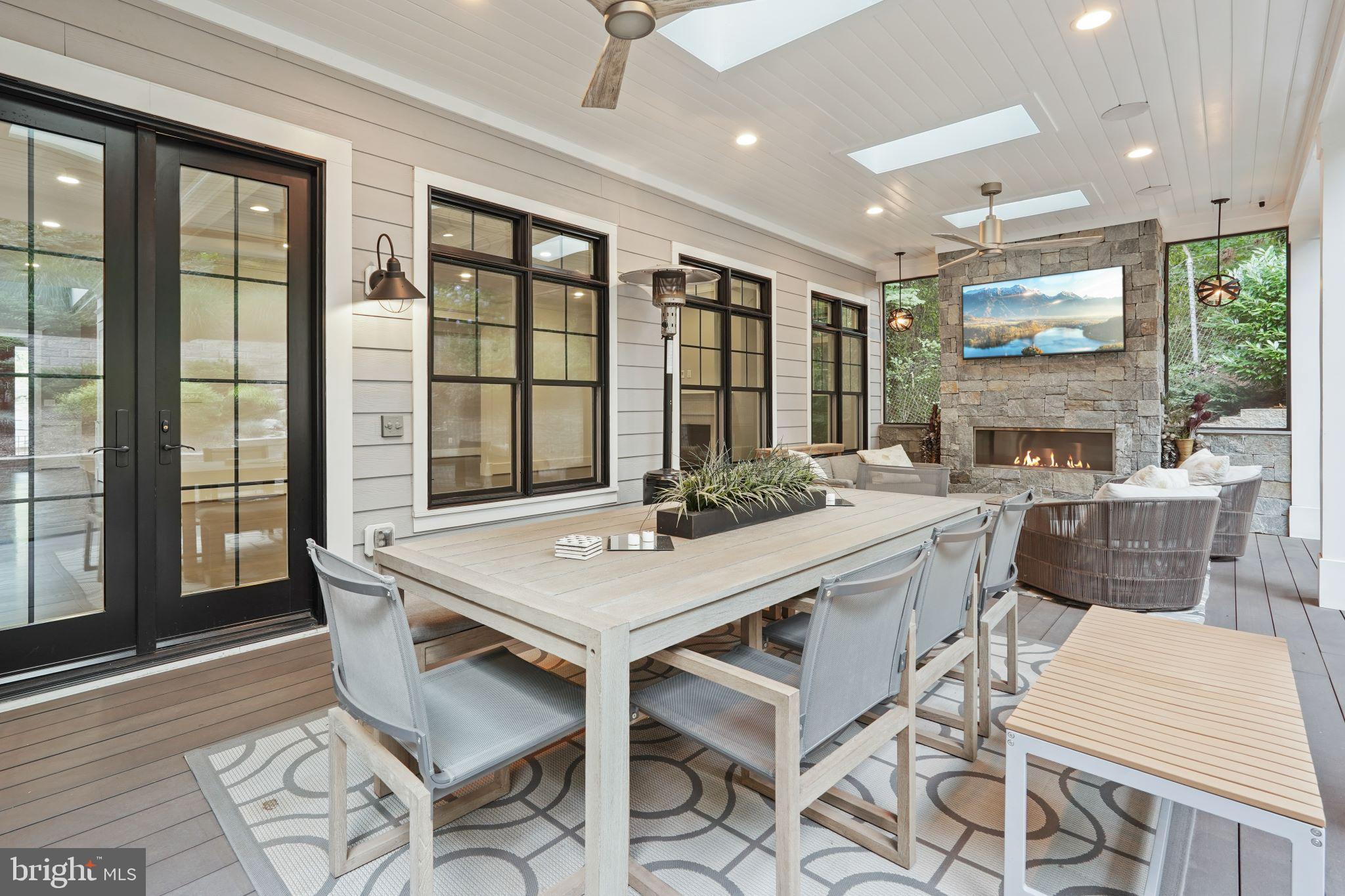 3400 Military Road Arlington, VA 22207 - Photo 70 of 81 Rear Screened-In Porch