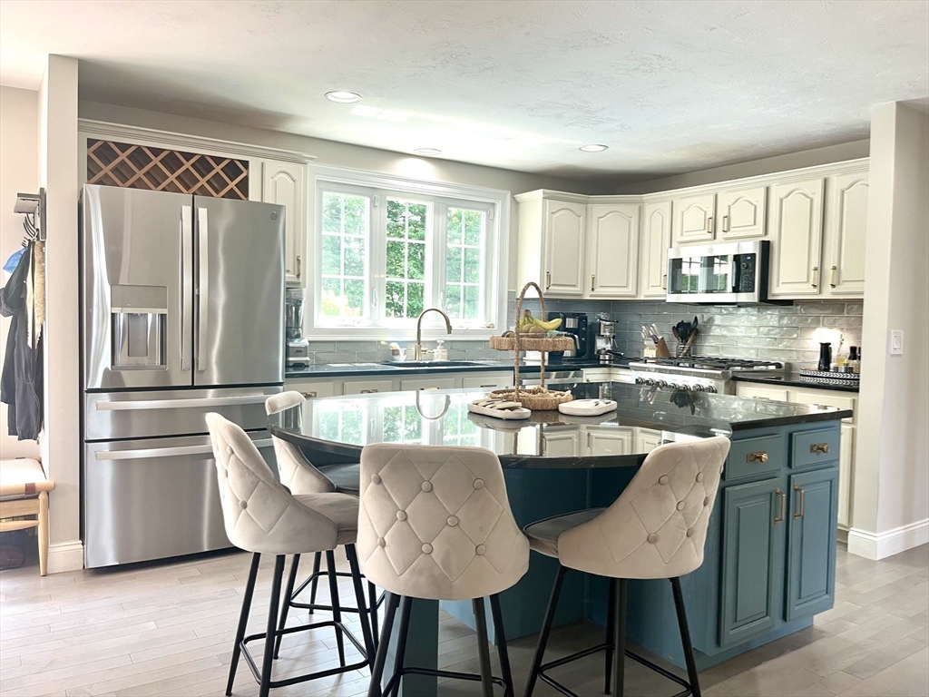 35 Brunelle Drive Rutland, MA 01543 - Photo 8 of 39