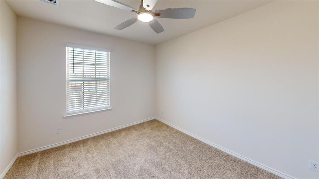 1526 Forever Way Princeton, TX 75407 - Photo 10 of 22