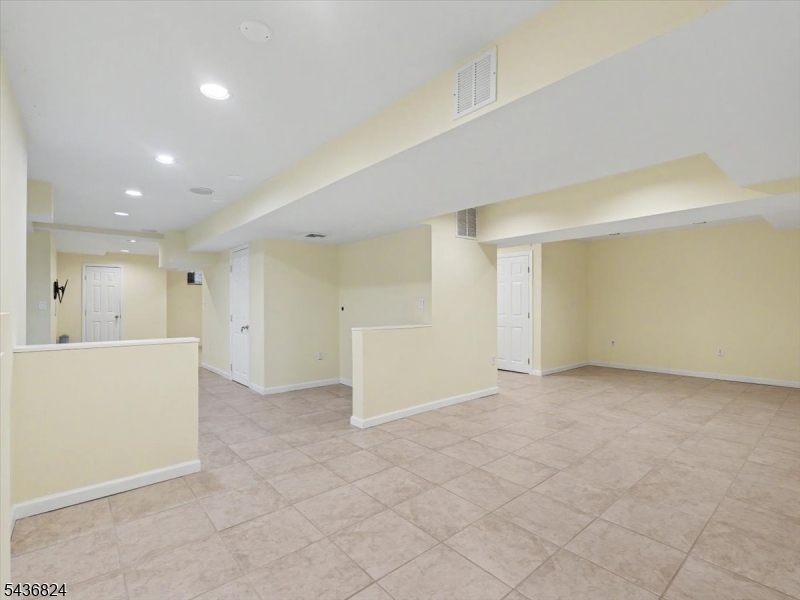 1079 Hoffman Road Bridgewater, NJ 08807 - Photo 42 of 50