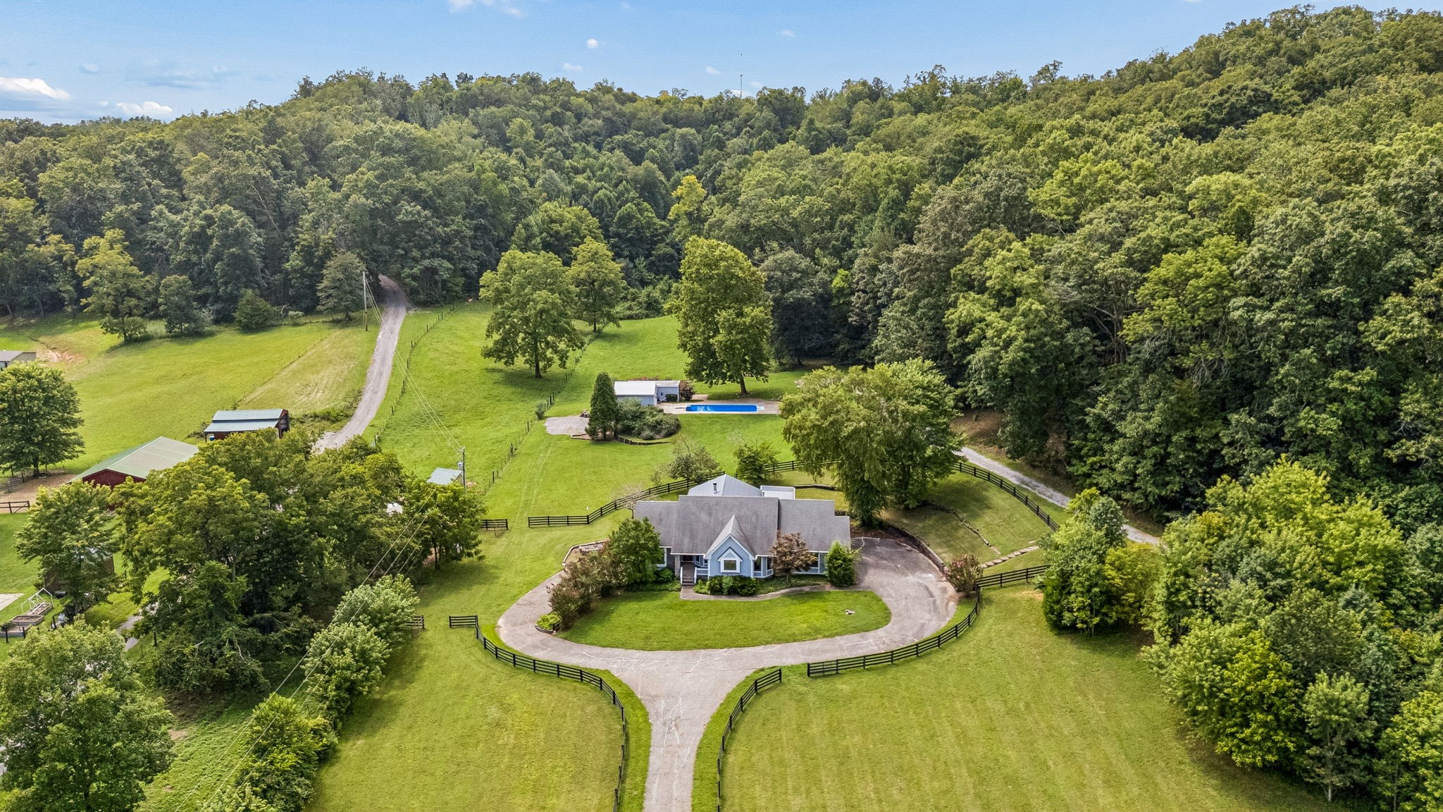 1035 Wallace Road Gallatin, TN 37066 - Photo 2 of 96 Gallery Image 2