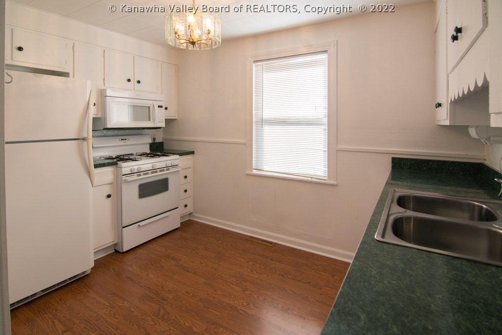 138 Hickory Road Charleston, WV 25314 - Photo 7 of 22 Gallery Image 7
