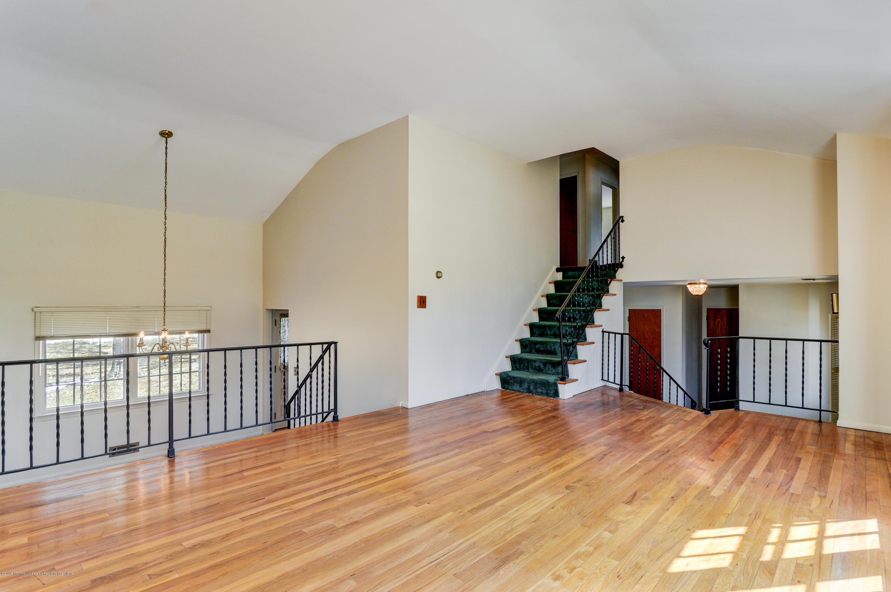 114 Jumping Brook Road Lincroft, NJ 07738 - Photo 7 of 32 06-Living