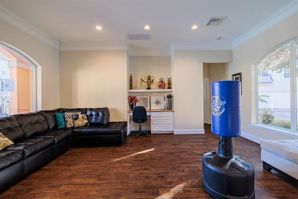 $2,300 | 7155 Windwater Lagoon Drive, Houston, TX 77036