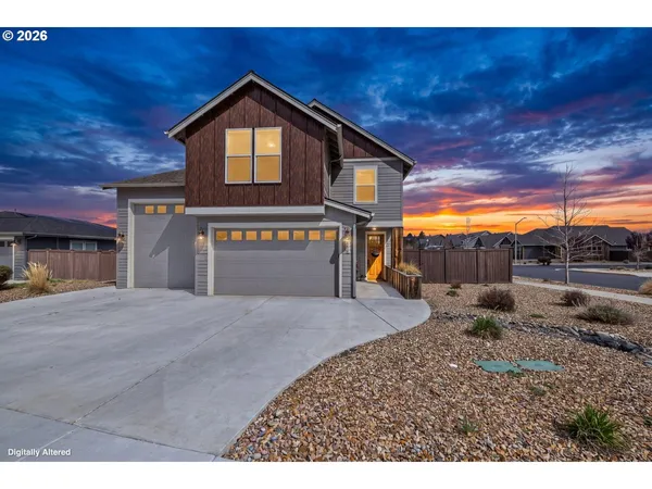 $734,900 | 4309 Southwest Badger Creek Drive, Redmond, OR 97756