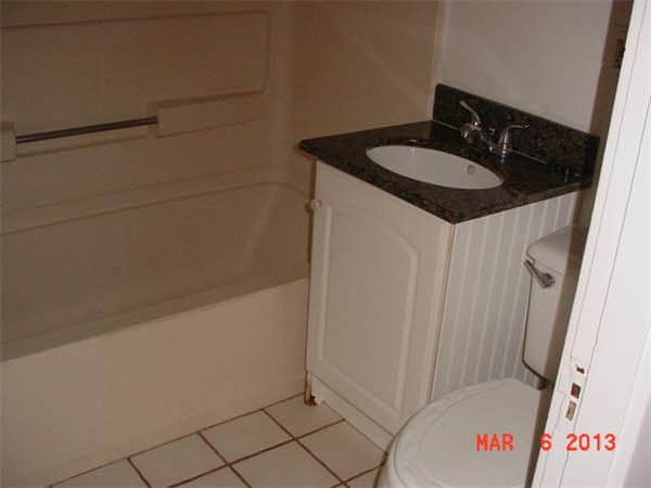 28 Sherbrooke Street Springfield, MA 01104 - Photo 7 of 13 Gallery Image 7