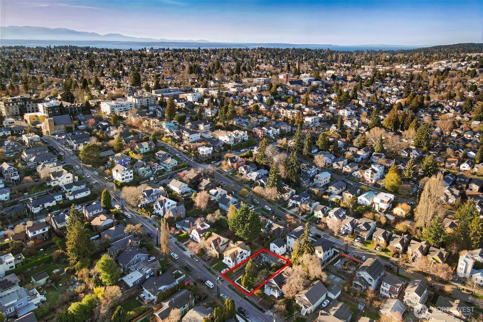 528 North 70th Street Seattle, WA 98103 - Photo 10 of 11 a view of a city