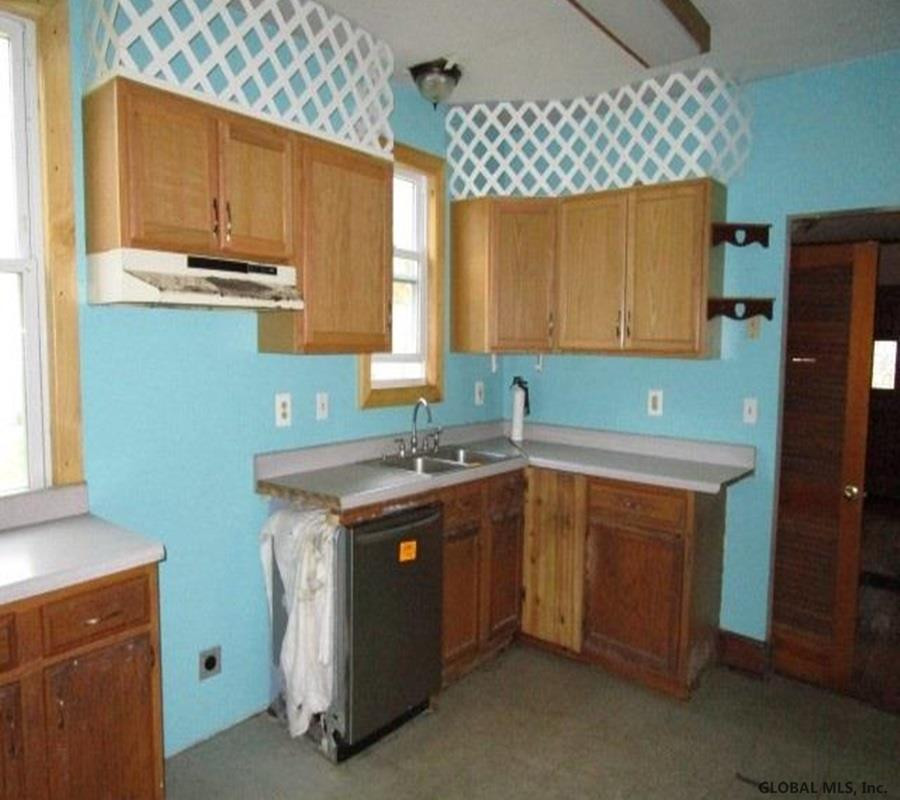 40 Mountain Road Ravena, NY 12143 - Photo 5 of 10 Photo 5