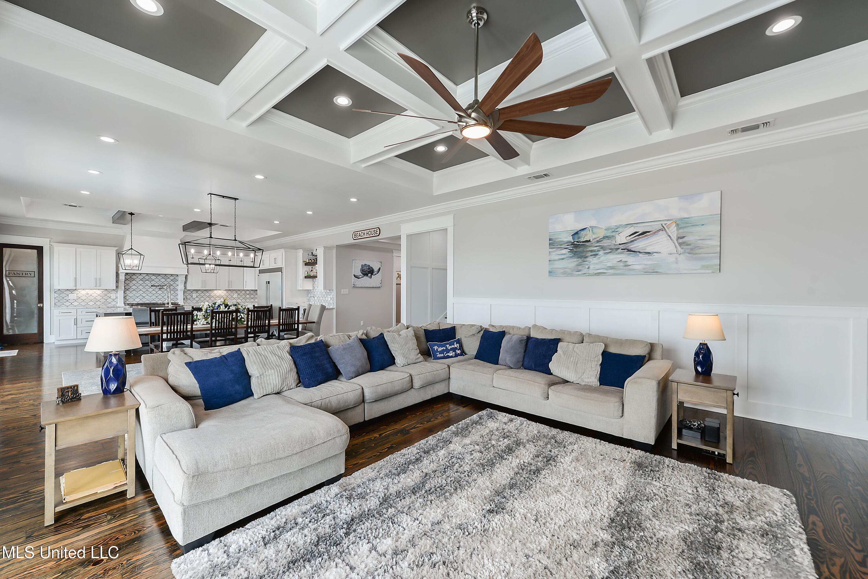 4727 East Belle Fontaine Road Ocean Springs, MS 39564 - Photo 15 of 68 living room pic