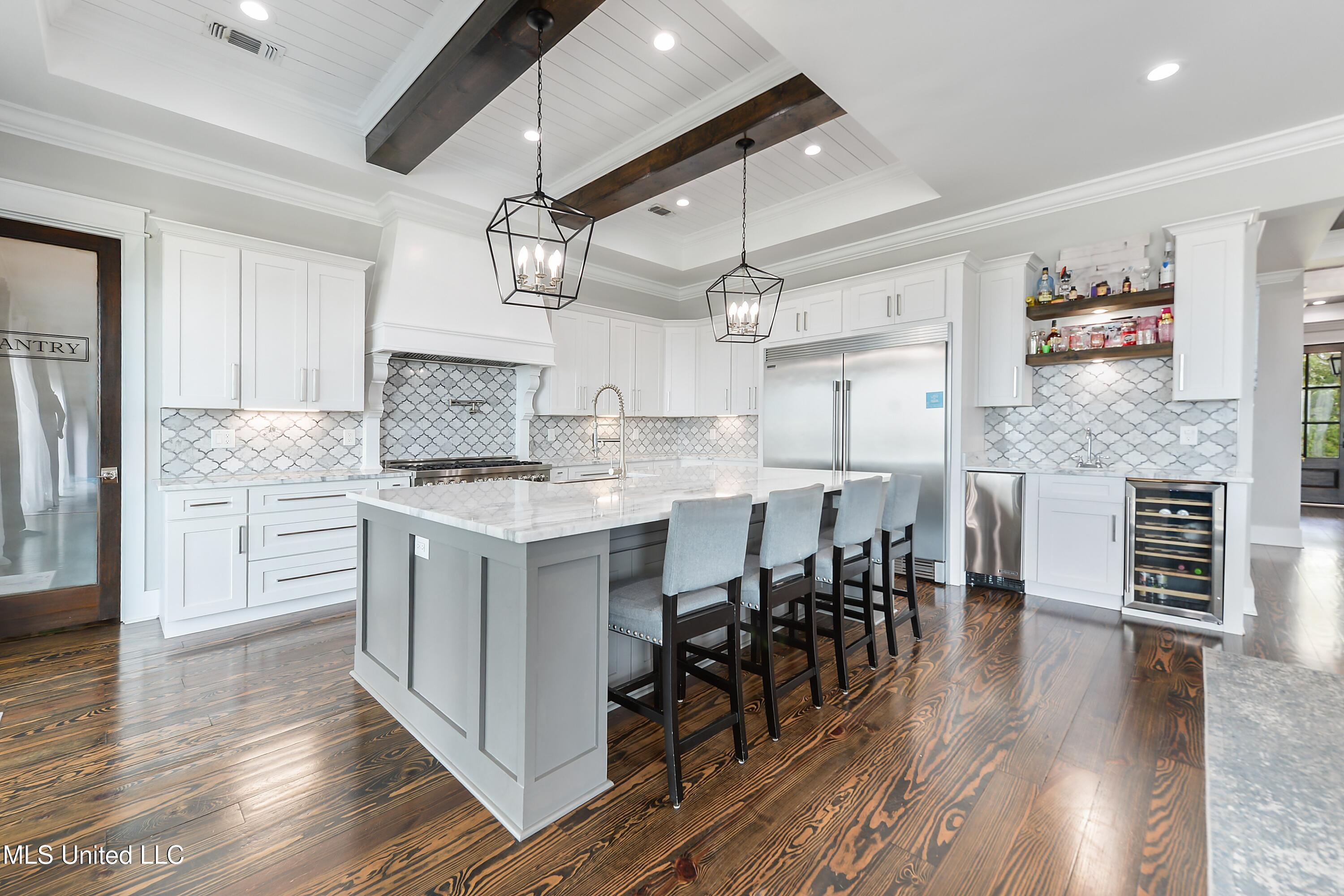 4727 East Belle Fontaine Road Ocean Springs, MS 39564 - Photo 18 of 68 kitchen