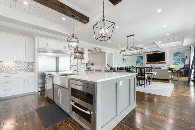 $2,450,000 | 4727 East Belle Fontaine Road, Ocean Springs, MS 39564