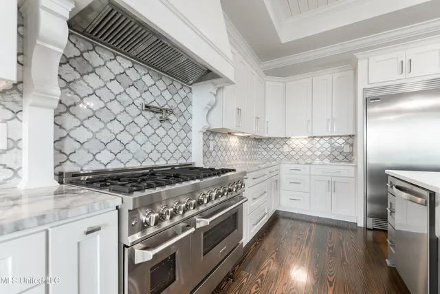 $2,450,000 | 4727 East Belle Fontaine Road, Ocean Springs, MS 39564