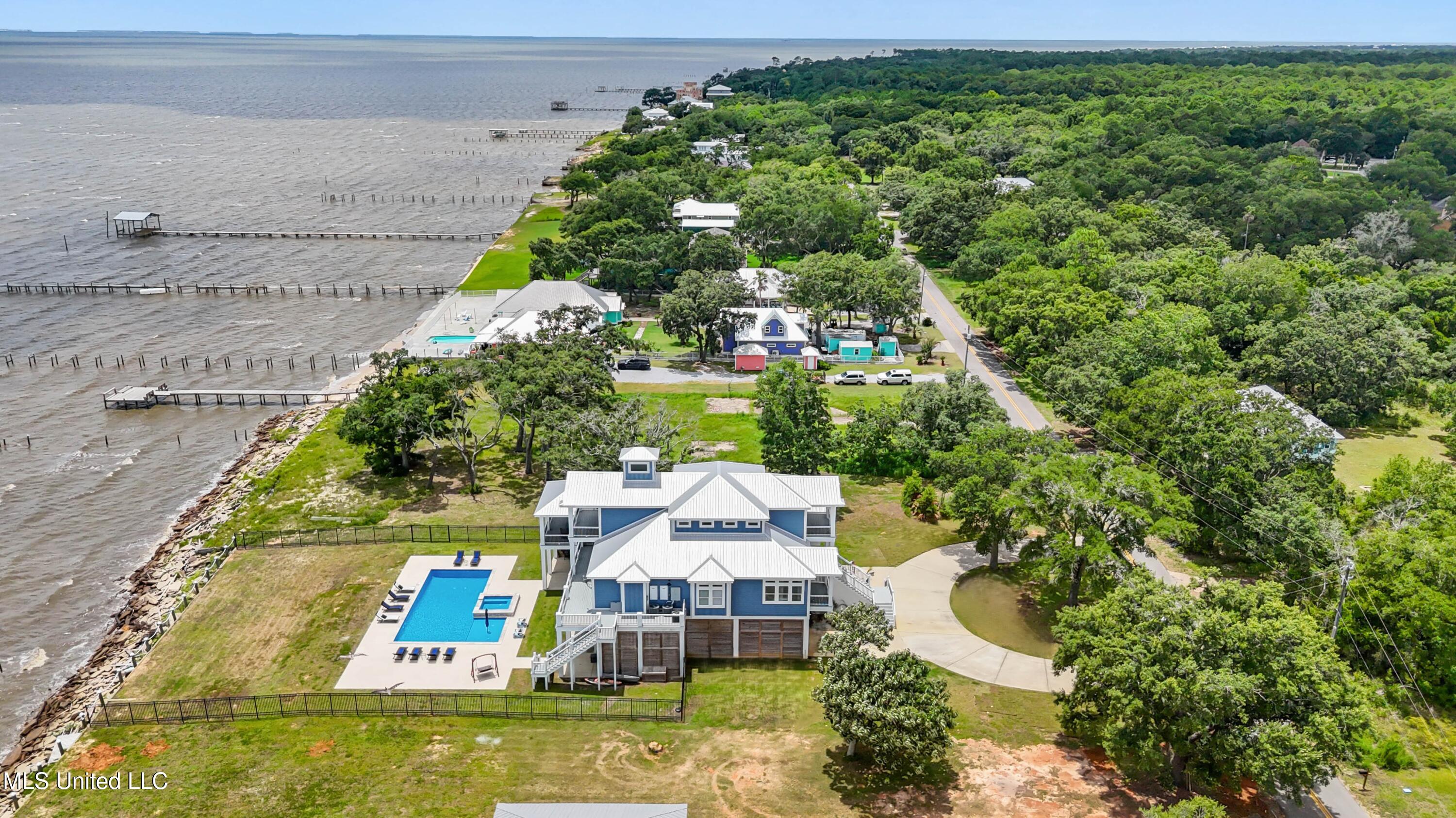 4727 East Belle Fontaine Road Ocean Springs, MS 39564 - Photo 2 of 68 top east side