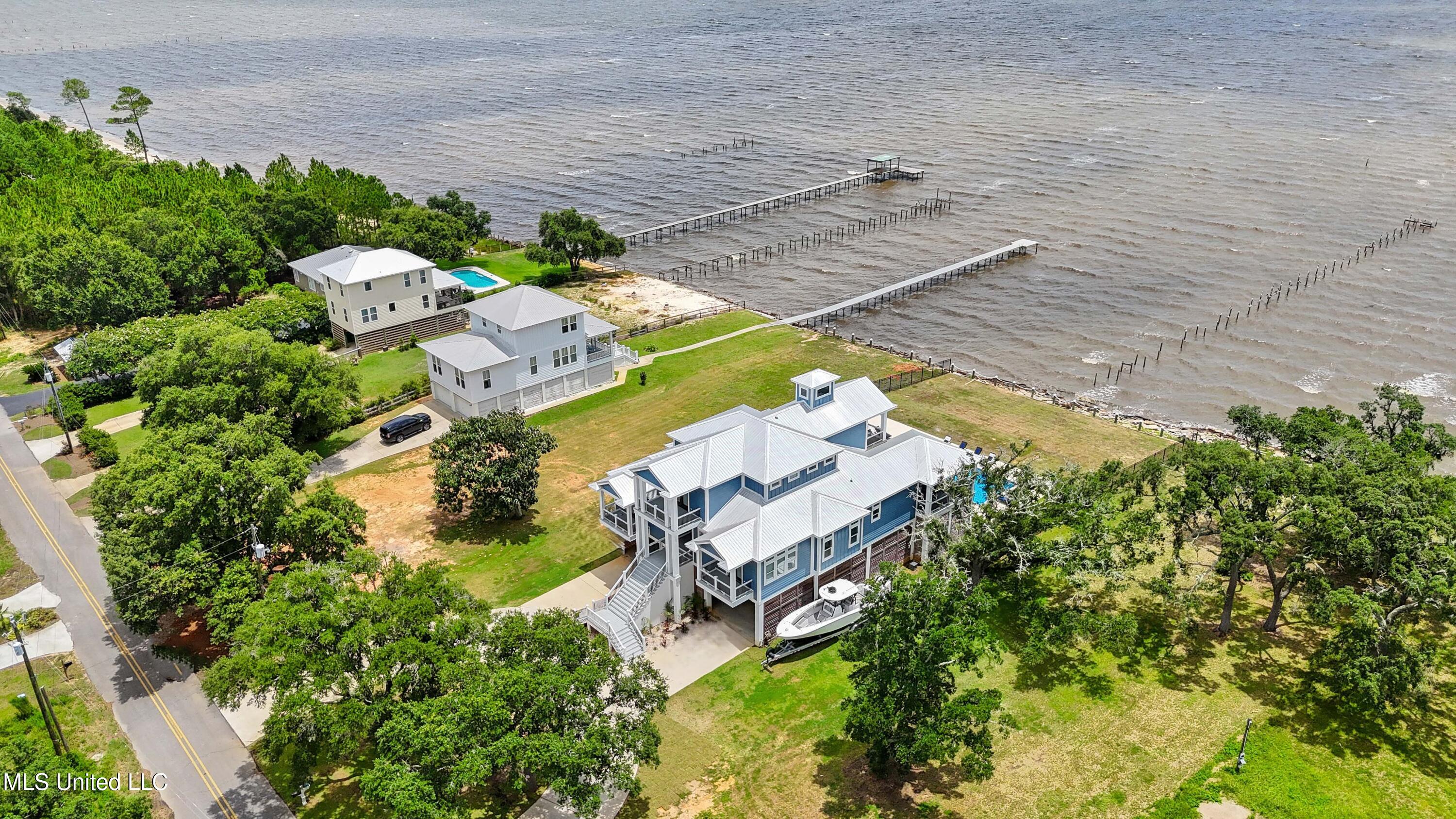 4727 East Belle Fontaine Road Ocean Springs, MS 39564 - Photo 4 of 68 top view west side
