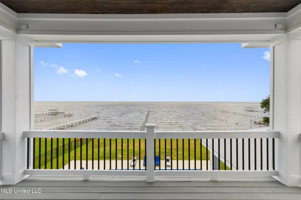 $2,440,000 | 4727 East Belle Fontaine Road, Ocean Springs, MS 39564