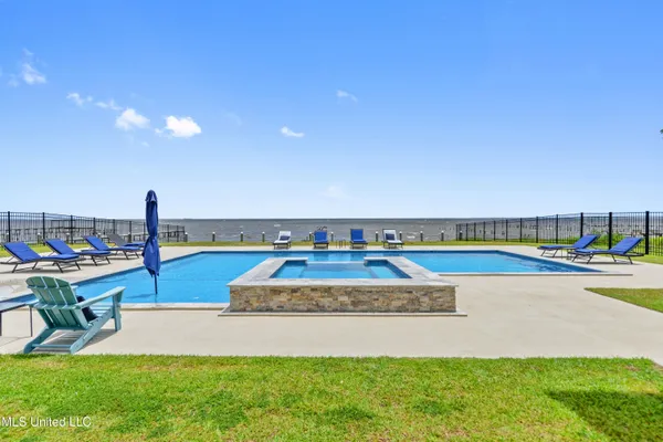 $2,440,000 | 4727 East Belle Fontaine Road, Ocean Springs, MS 39564