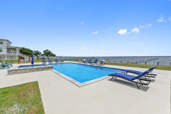 $2,440,000 | 4727 East Belle Fontaine Road, Ocean Springs, MS 39564