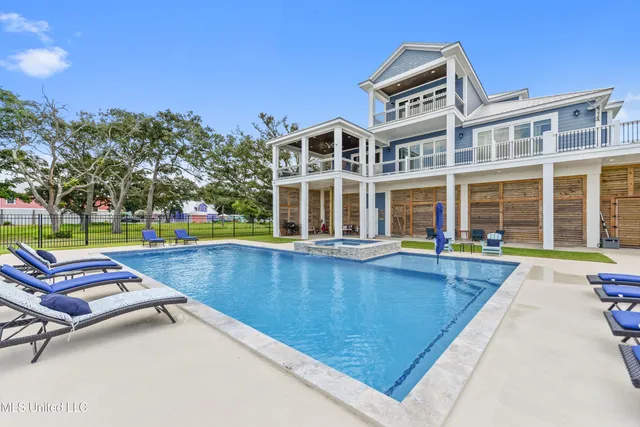 $2,450,000 | 4727 East Belle Fontaine Road, Ocean Springs, MS 39564