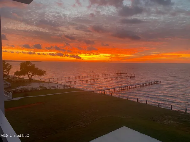 $2,450,000 | 4727 East Belle Fontaine Road, Ocean Springs, MS 39564