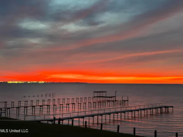 $2,440,000 | 4727 East Belle Fontaine Road, Ocean Springs, MS 39564