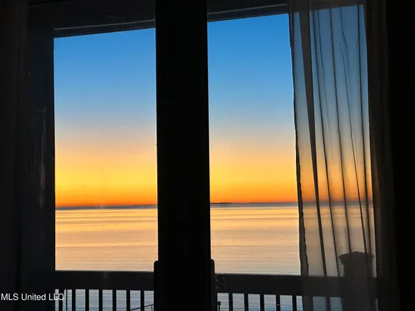 $2,440,000 | 4727 East Belle Fontaine Road, Ocean Springs, MS 39564