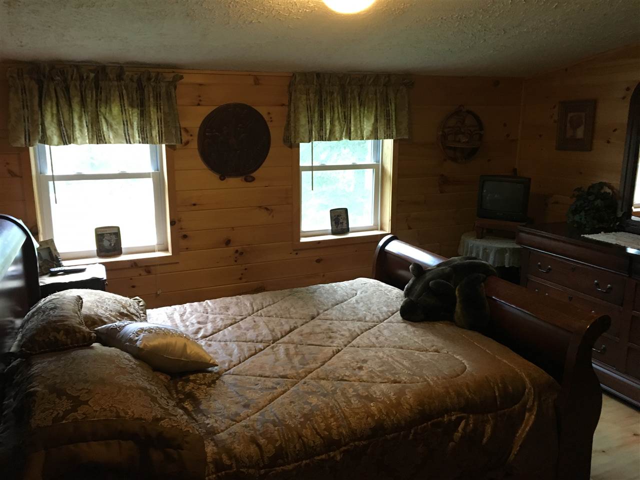 328 N Road Eden, VT 05653 - Photo 16 of 21