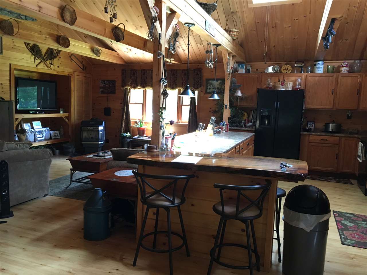 328 N Road Eden, VT 05653 - Photo 8 of 21