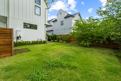 $1,150,000 | 1201 West 39th 1/2 Street, Unit B, Austin, TX 78756