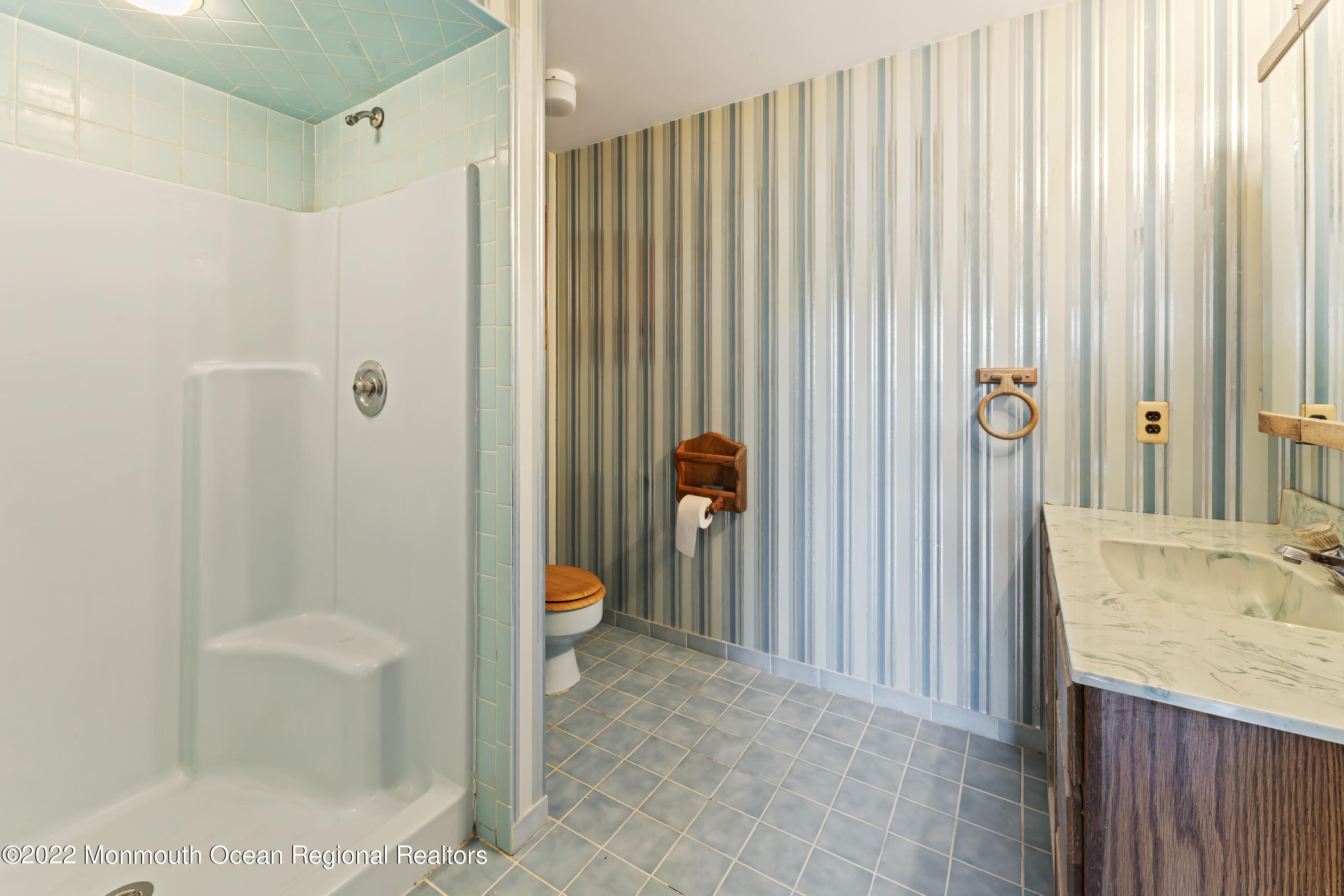 317 Nantucket Road Forked River, NJ 08731 - Photo 31 of 43 2nd floor 3rd bath