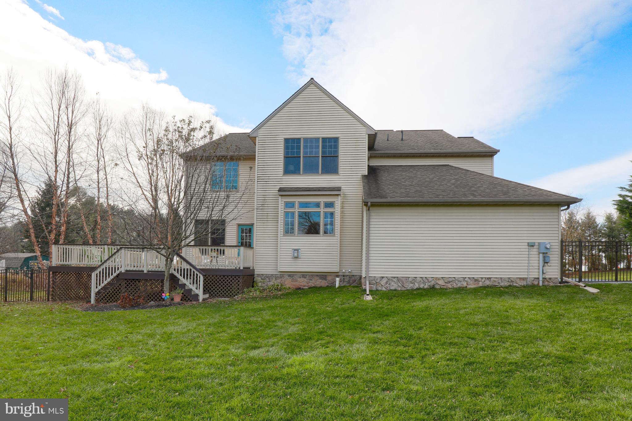 838 Greenbriar Road York, PA 17404 - Photo 35 of 37 Gallery Image 35