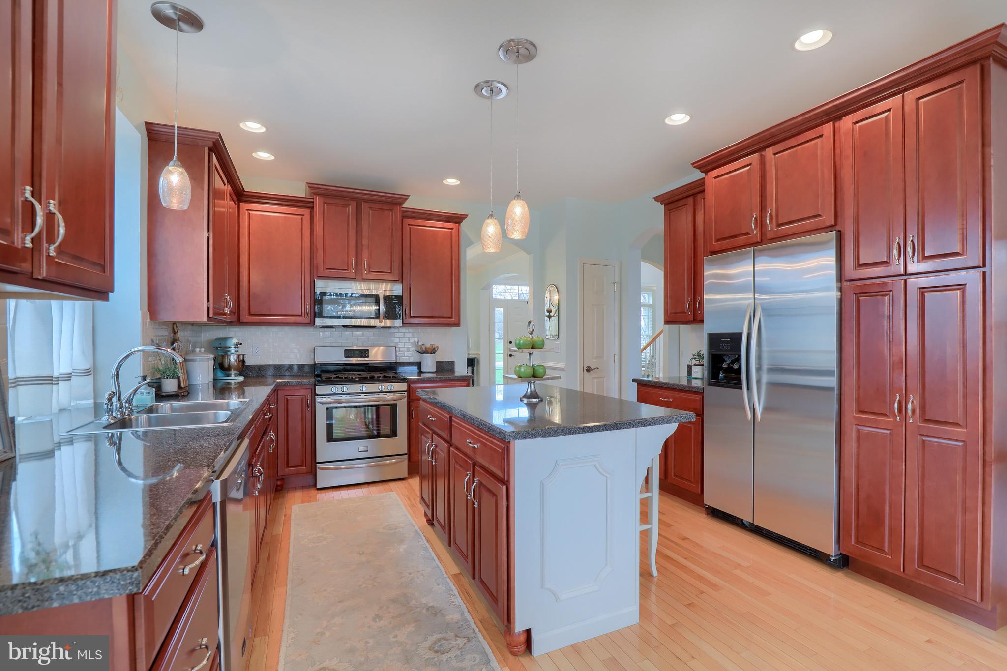 838 Greenbriar Road York, PA 17404 - Photo 6 of 37 Gallery Image 6