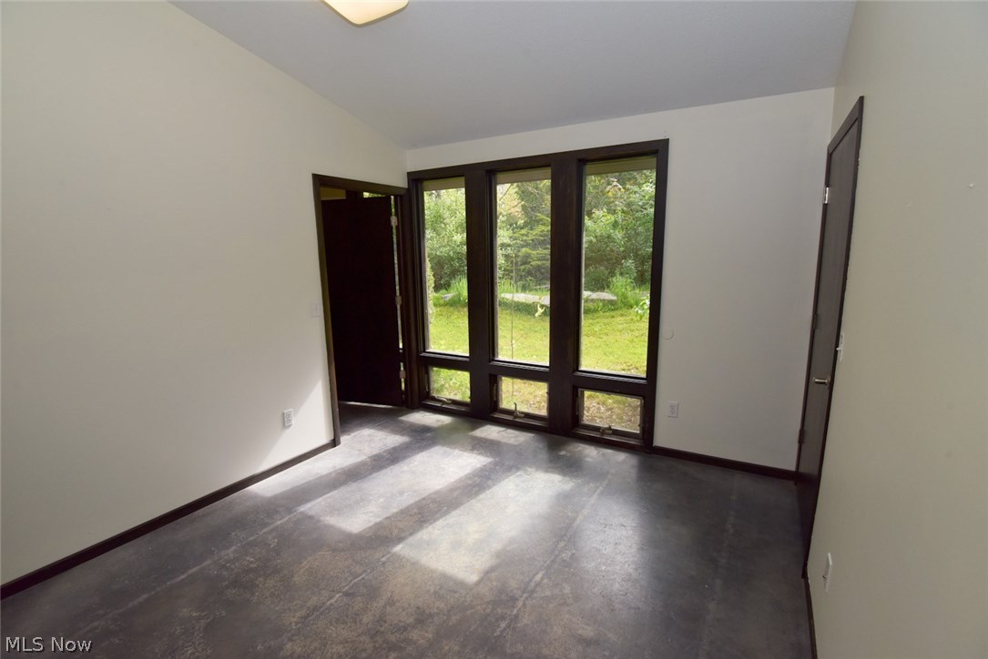1821 Warner Road Vienna, OH 44473 - Photo 18 of 35 Gallery Image 18