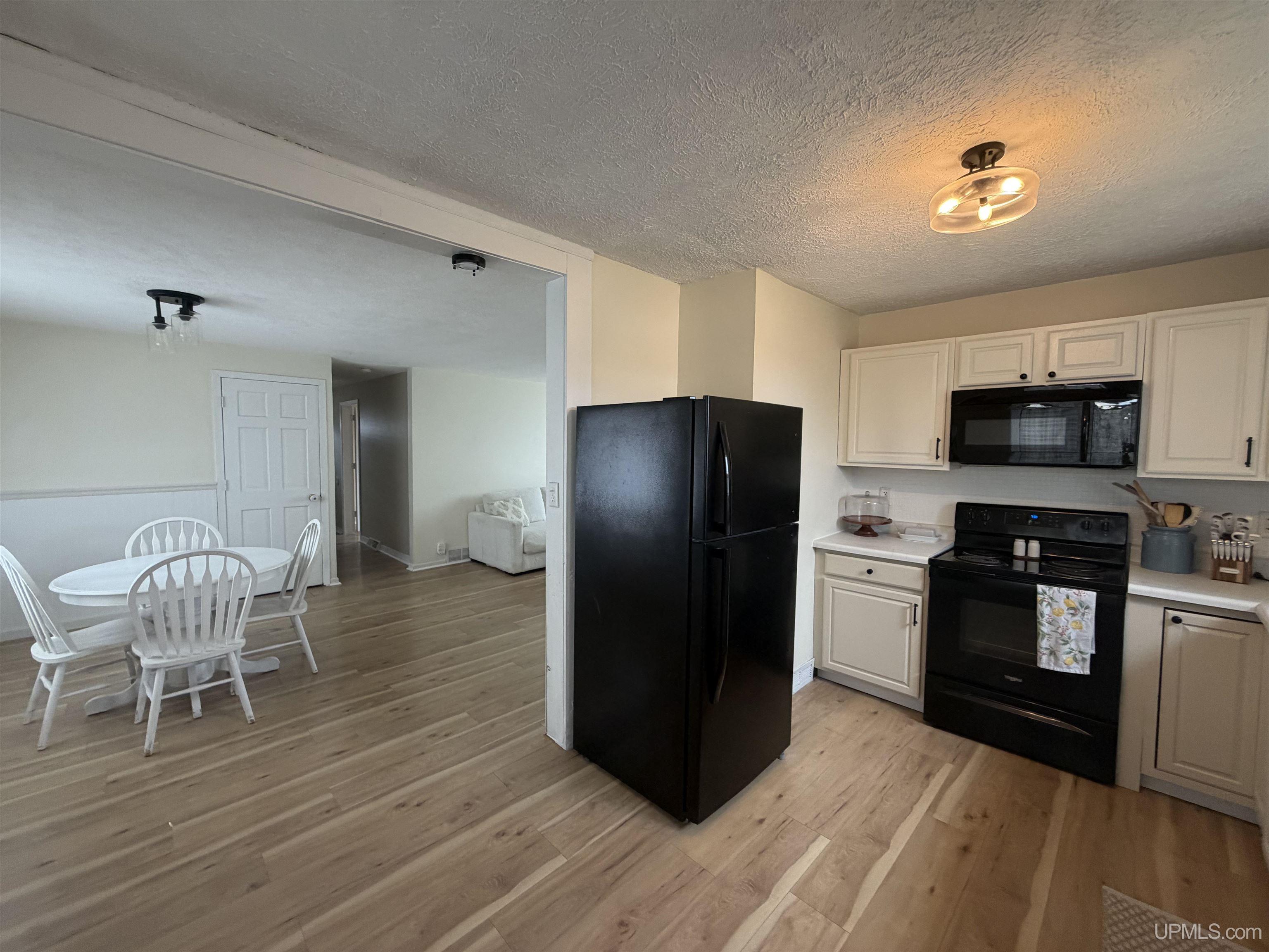 475 River Street Ishpeming, MI 49849 - Photo 4 of 34