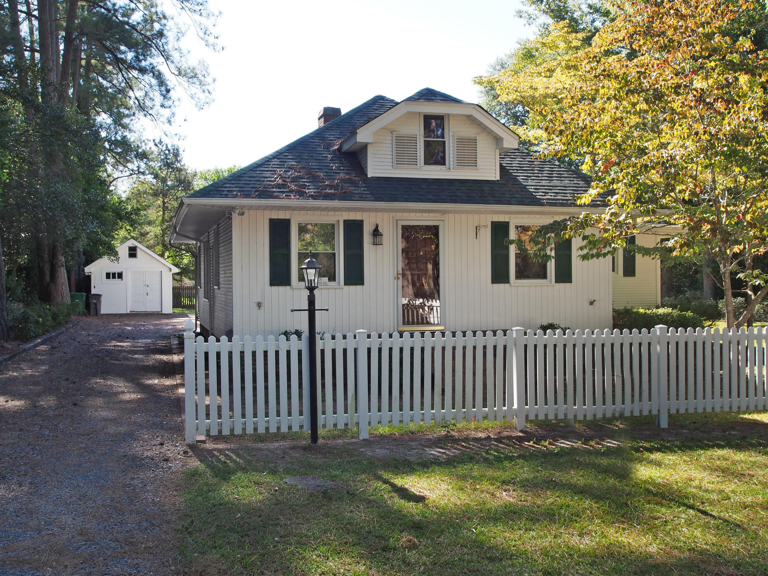 25 Woods Road Pinehurst, NC 28374 - Photo 1 of 23 Front of Home