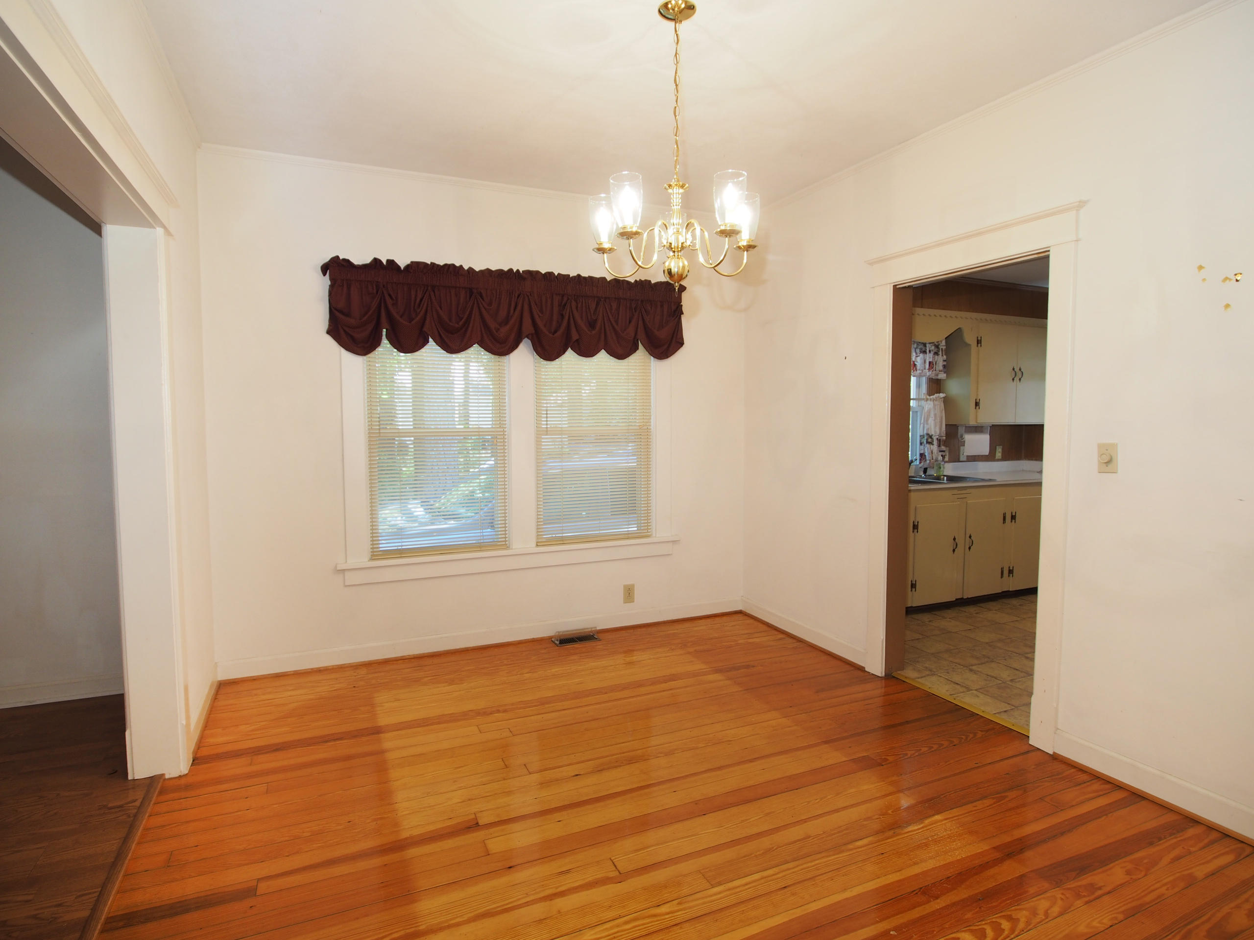 25 Woods Road Pinehurst, NC 28374 - Photo 2 of 23 dining1