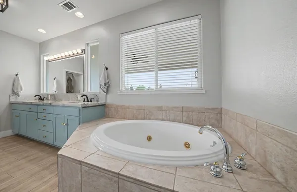 $1,550,000 | 5600 Ferseyna Way, Valley Springs, CA 95252