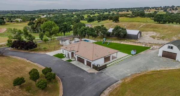 $1,550,000 | 5600 Ferseyna Way, Valley Springs, CA 95252