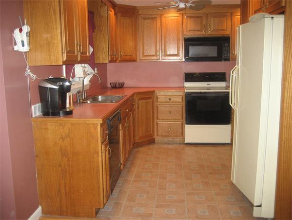 16 Northgate Road Franklin, MA 02038 - Photo 3 of 19 Gallery Image 3