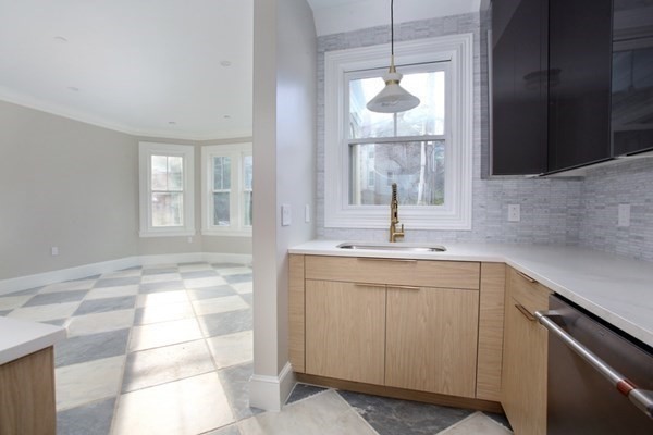 15 Lanark Road, Unit 2 Brookline, MA 02445 - Photo 5 of 12