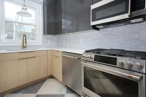 $3,400 | 15 Lanark Road, Unit 2, Brookline, MA 02445