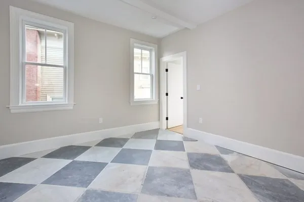 $3,400 | 15 Lanark Road, Unit 2, Brookline, MA 02445