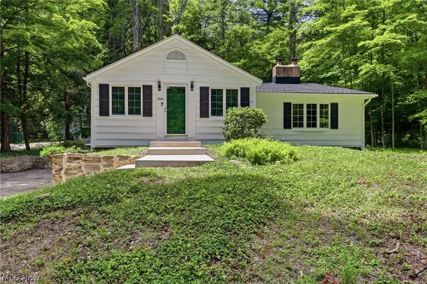 $599,000 | 2020 Woodstock Road, Gates Mills, OH 44040
