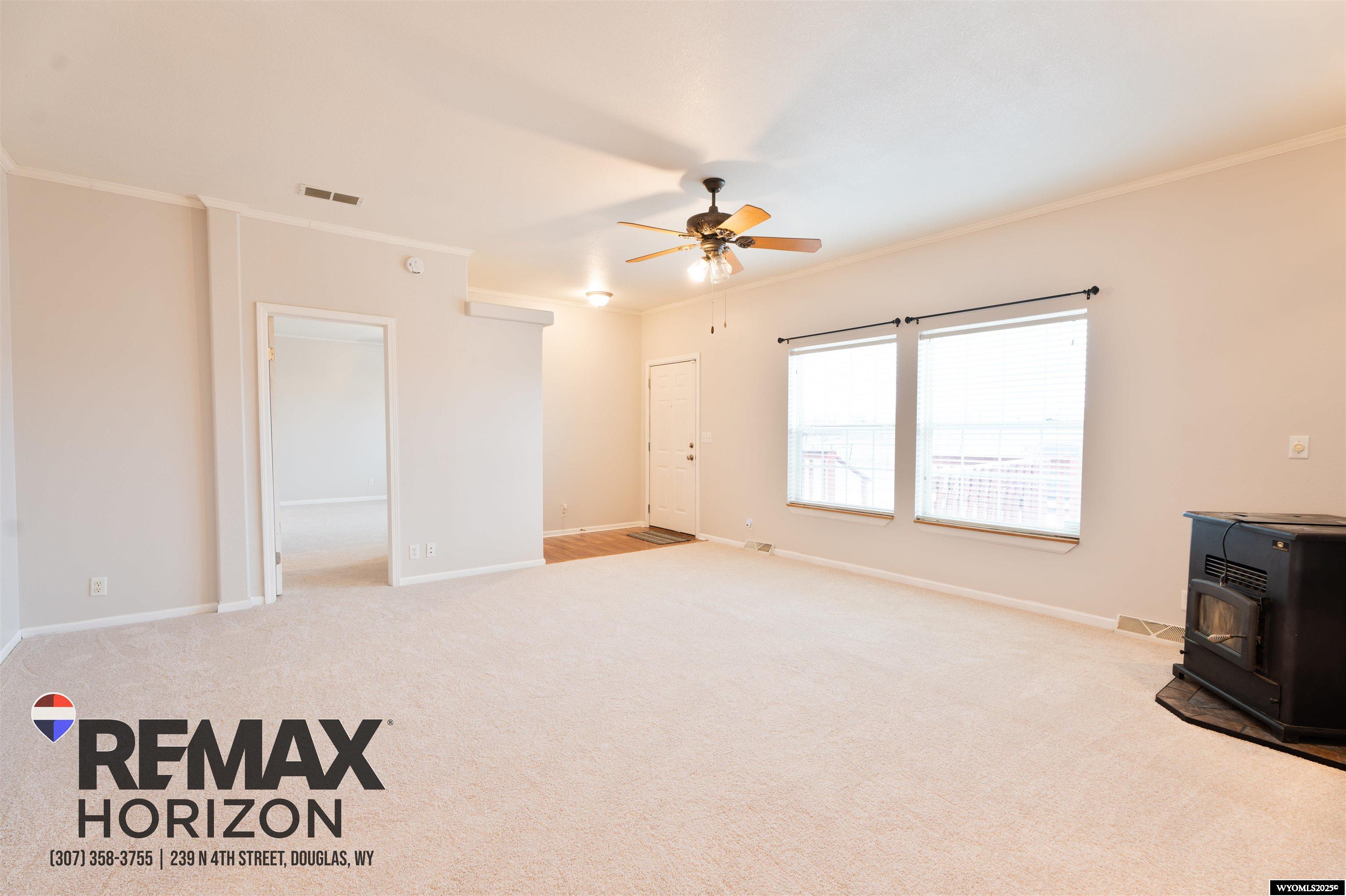 37 Clearview Road Douglas, WY 82633 - Photo 11 of 38