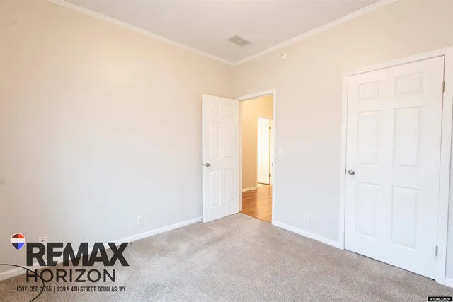 $420,000 | 37 Clearview Road, Douglas, WY 82633