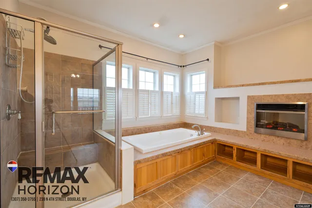 $420,000 | 37 Clearview Road, Douglas, WY 82633