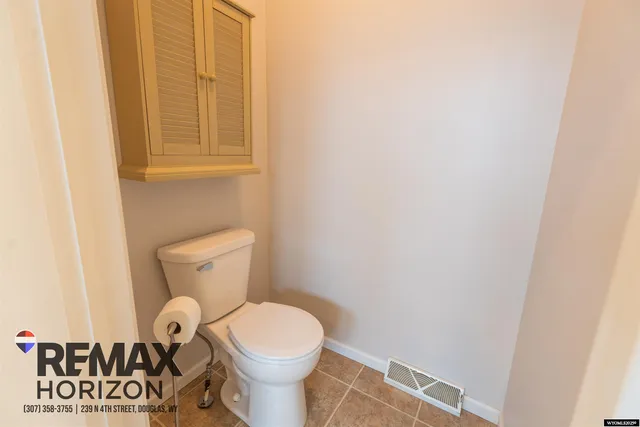 $420,000 | 37 Clearview Road, Douglas, WY 82633